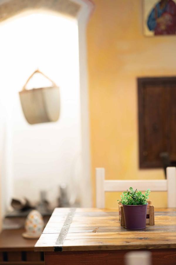 B&B Palazzo La Traja 갈리아노델카포 외부 사진