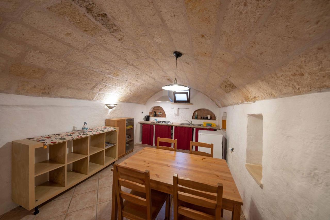 B&B Palazzo La Traja 갈리아노델카포 외부 사진