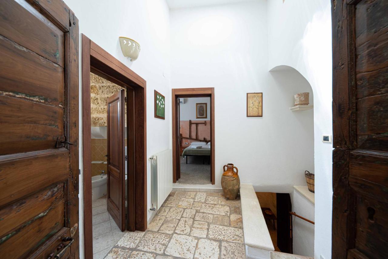B&B Palazzo La Traja 갈리아노델카포 외부 사진