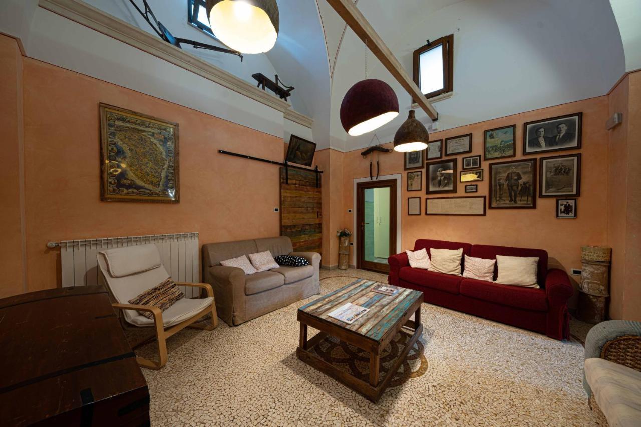 B&B Palazzo La Traja 갈리아노델카포 외부 사진