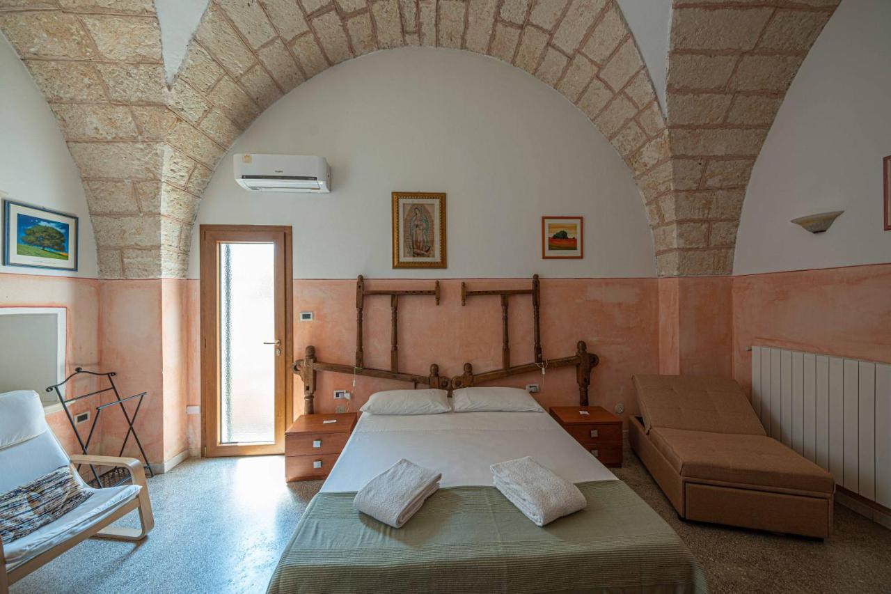 B&B Palazzo La Traja 갈리아노델카포 외부 사진