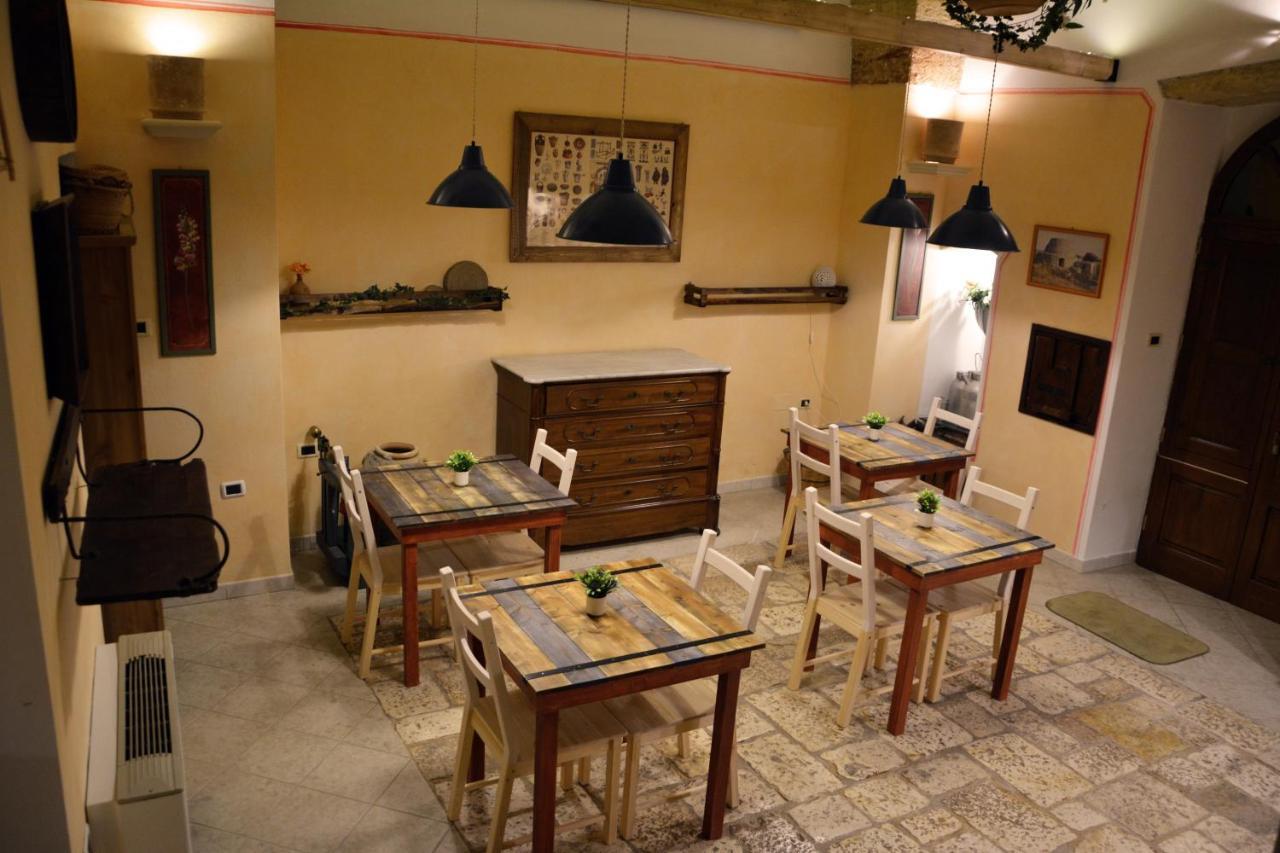 B&B Palazzo La Traja 갈리아노델카포 외부 사진