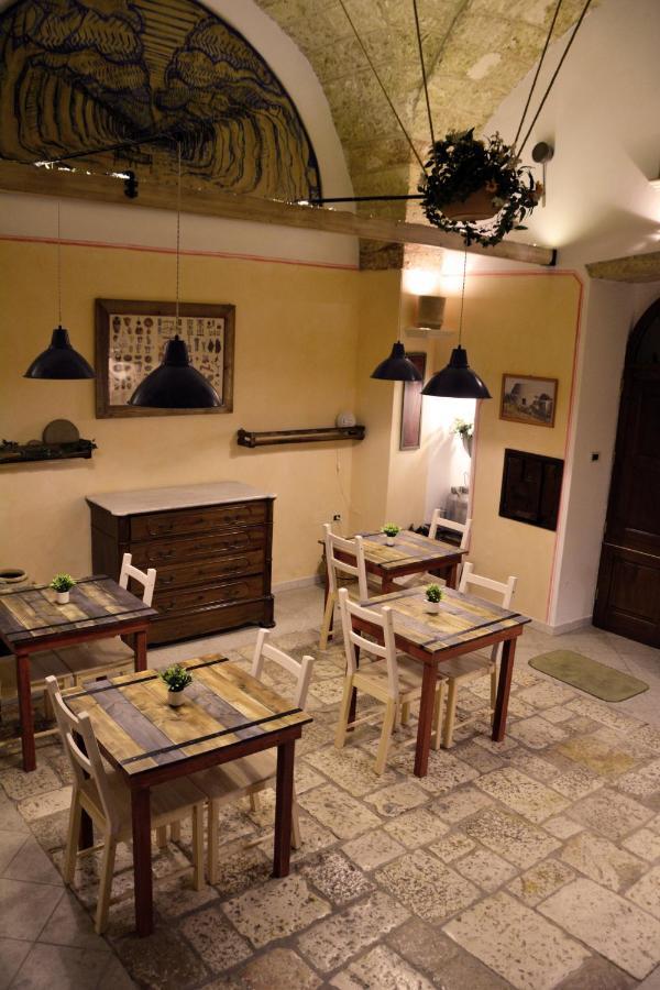 B&B Palazzo La Traja 갈리아노델카포 외부 사진