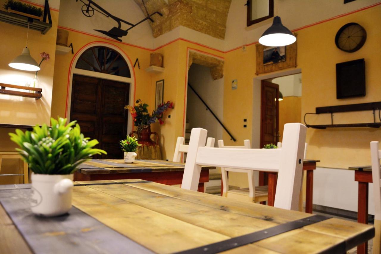 B&B Palazzo La Traja 갈리아노델카포 외부 사진