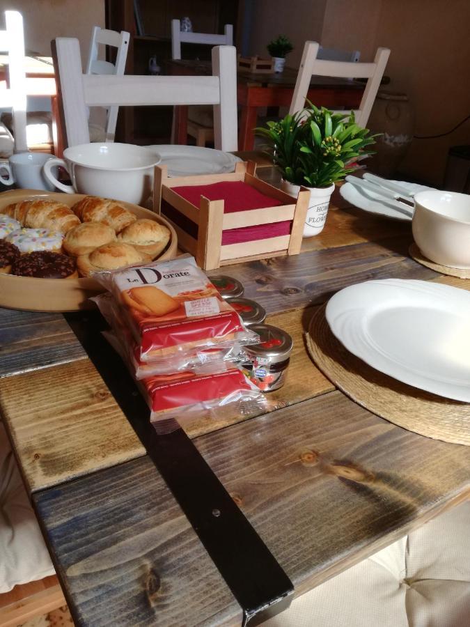 B&B Palazzo La Traja 갈리아노델카포 외부 사진