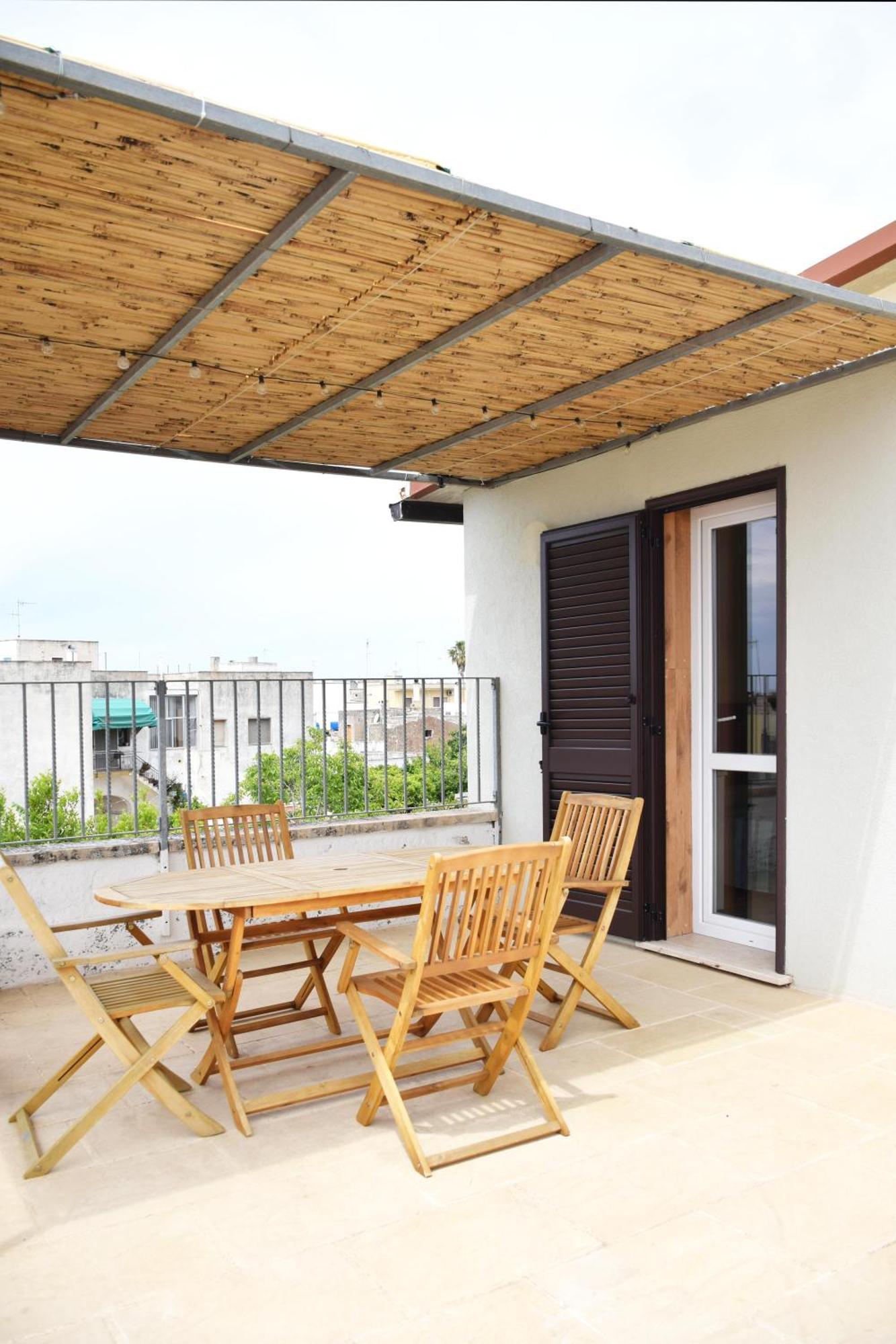 B&B Palazzo La Traja 갈리아노델카포 외부 사진